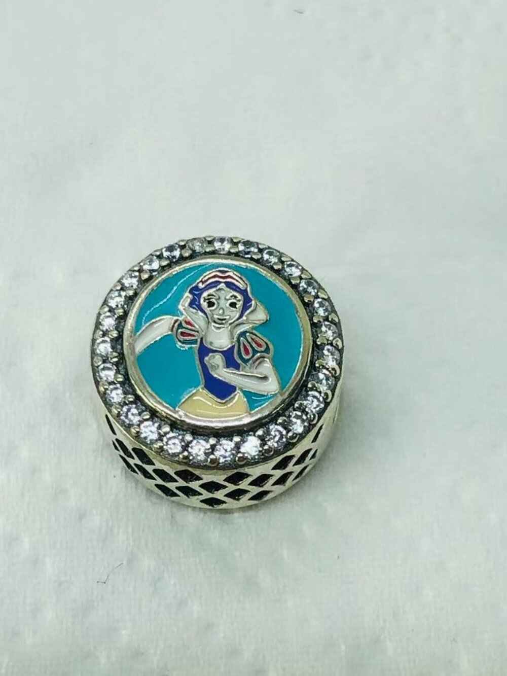 ✨ ✨Pandora 19.3 Princess Half Marathon Charm